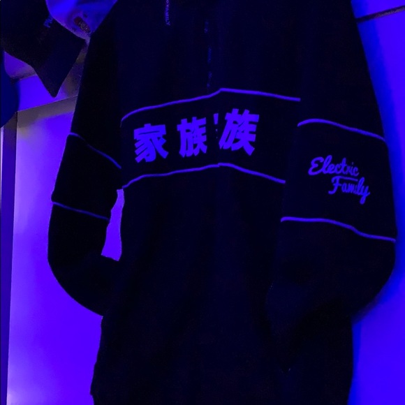 KAZOKU Electric Family pullover - Picture 4 of 4